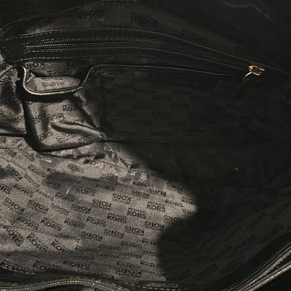 Vintage Michael Kors hobo bag, black - no scratches - like new - Picture 3 of 7